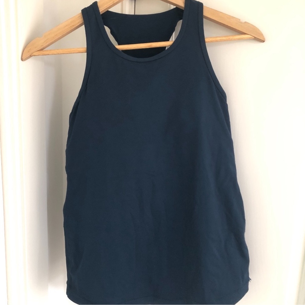 Lululemon Final Lap Tank. Sz 8 - Picture 5 of 9